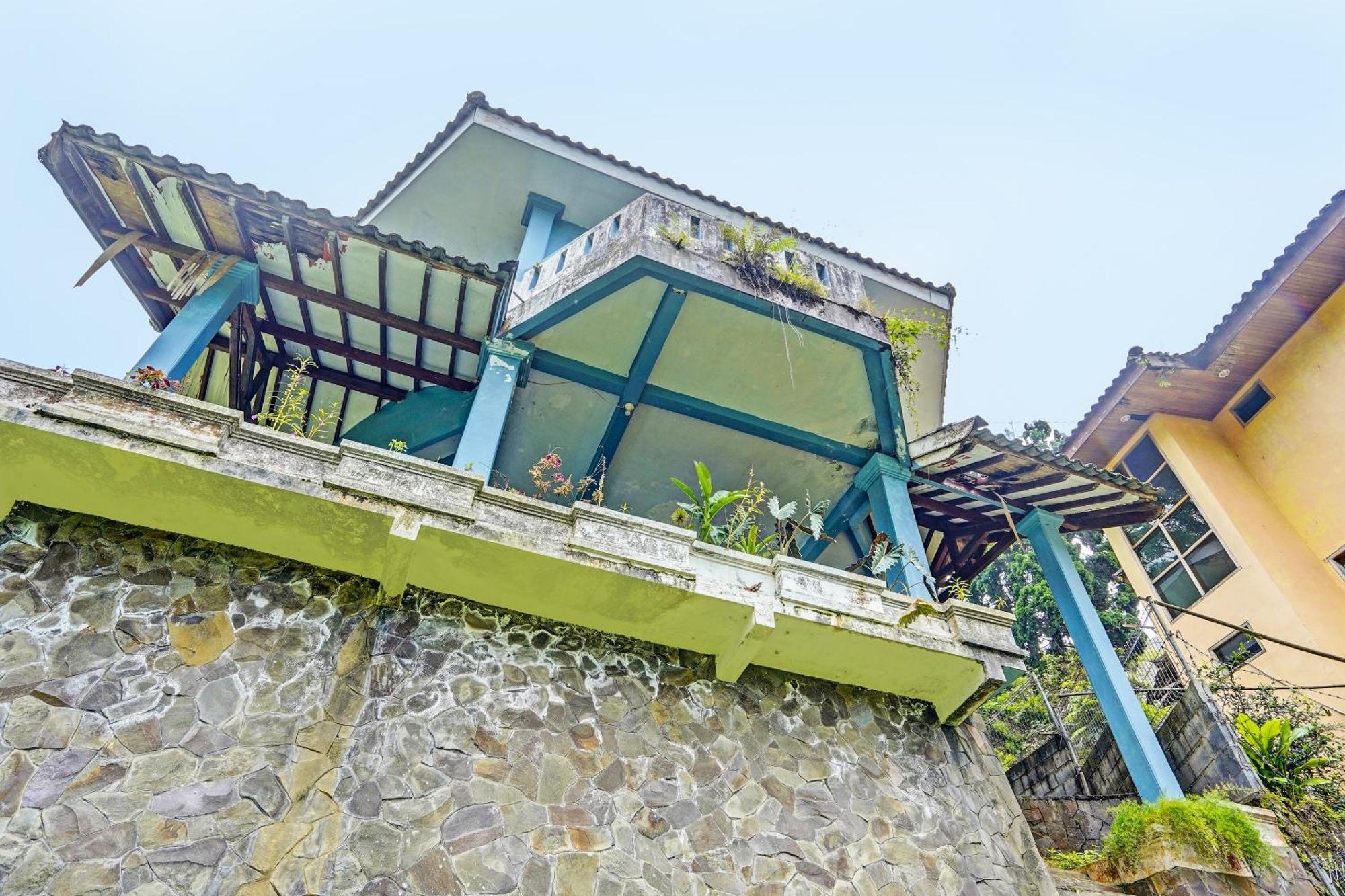 Spot On 92388 Villa Segi Delapan Prigen Exterior foto